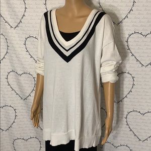 NWOT JustFab Cotton Blend Lightweight Sweater